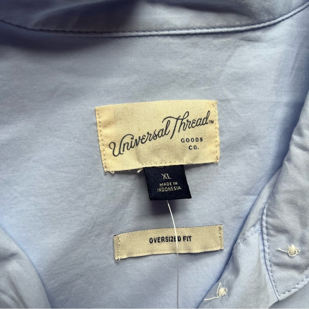 NWT Universal Thread Light Blue Button Down Cotto… - image 3